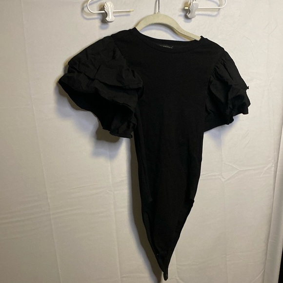 Zara Tops - Zara body suit with amazing sleeves